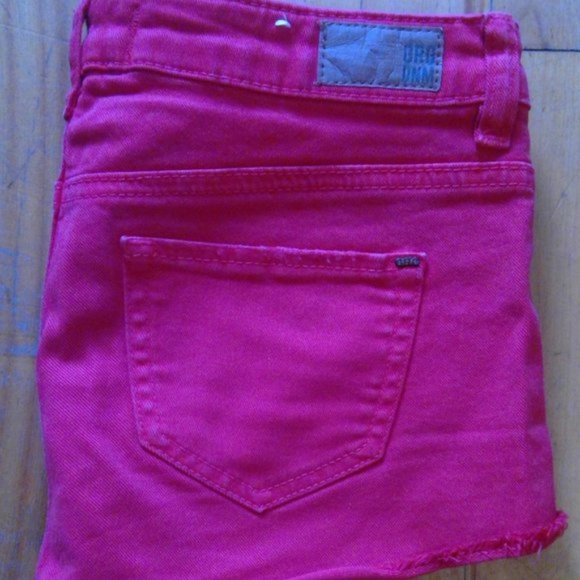 Red tiny jeans shorts 25 - Picture 1 of 4